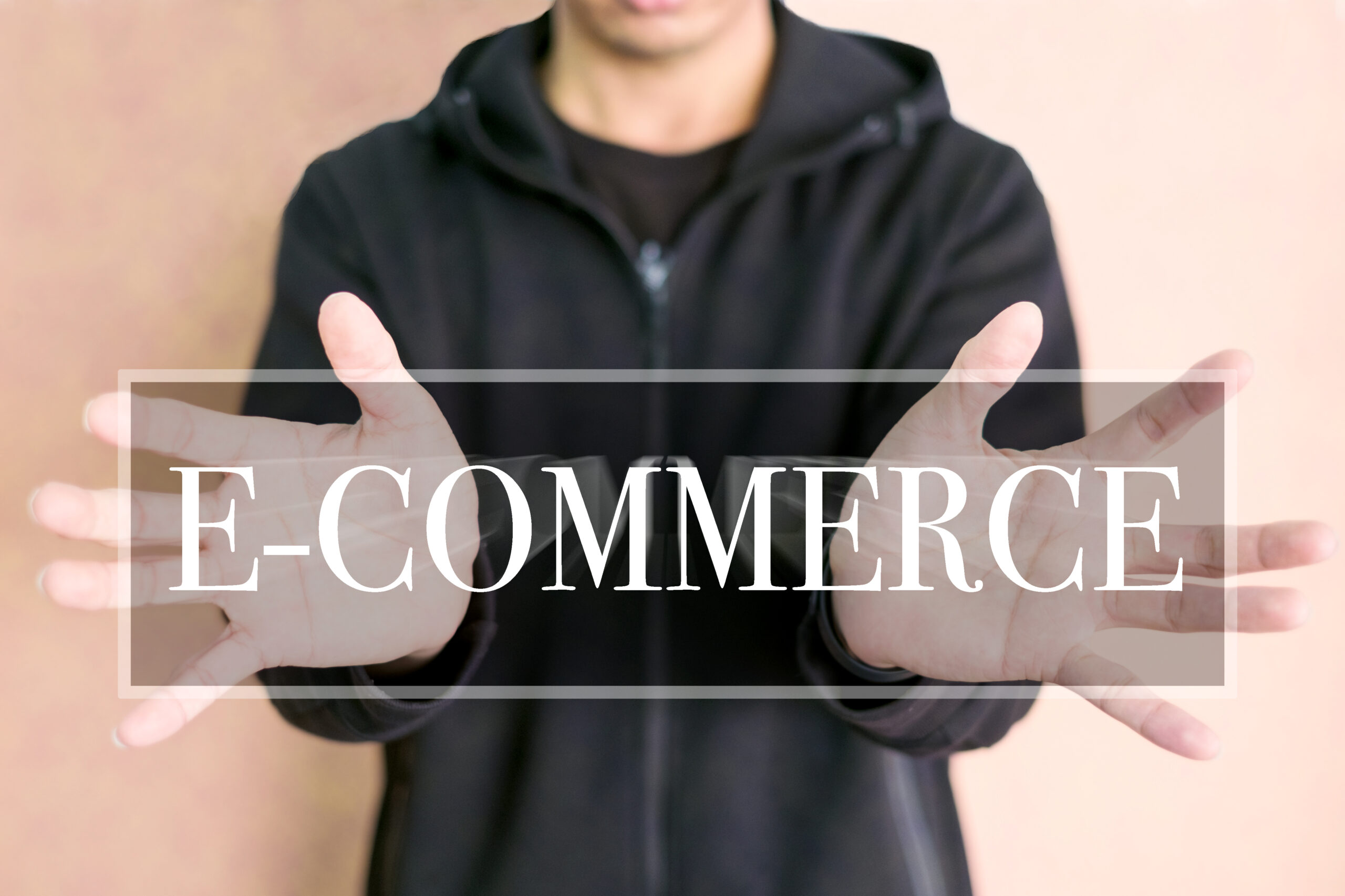 Concepto de ecommerce y ventas online con tecnología digital